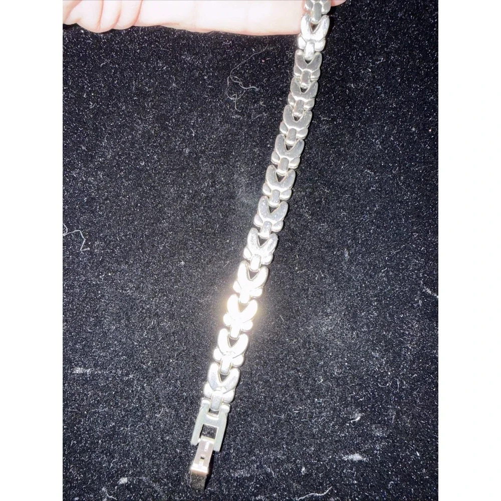 Two Toned Stainless SteelSecurity Clasp Bracelet Link Looks Like Watch Band 4918